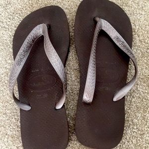 Havaianas Women’s Top Flip Flop Sandal. Barely used 7/8